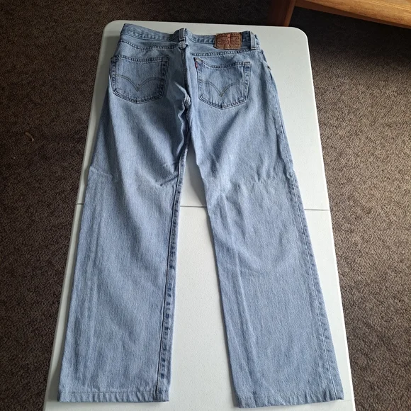 Levi's 501 light wash vintage jeans - Picture 5 of 9